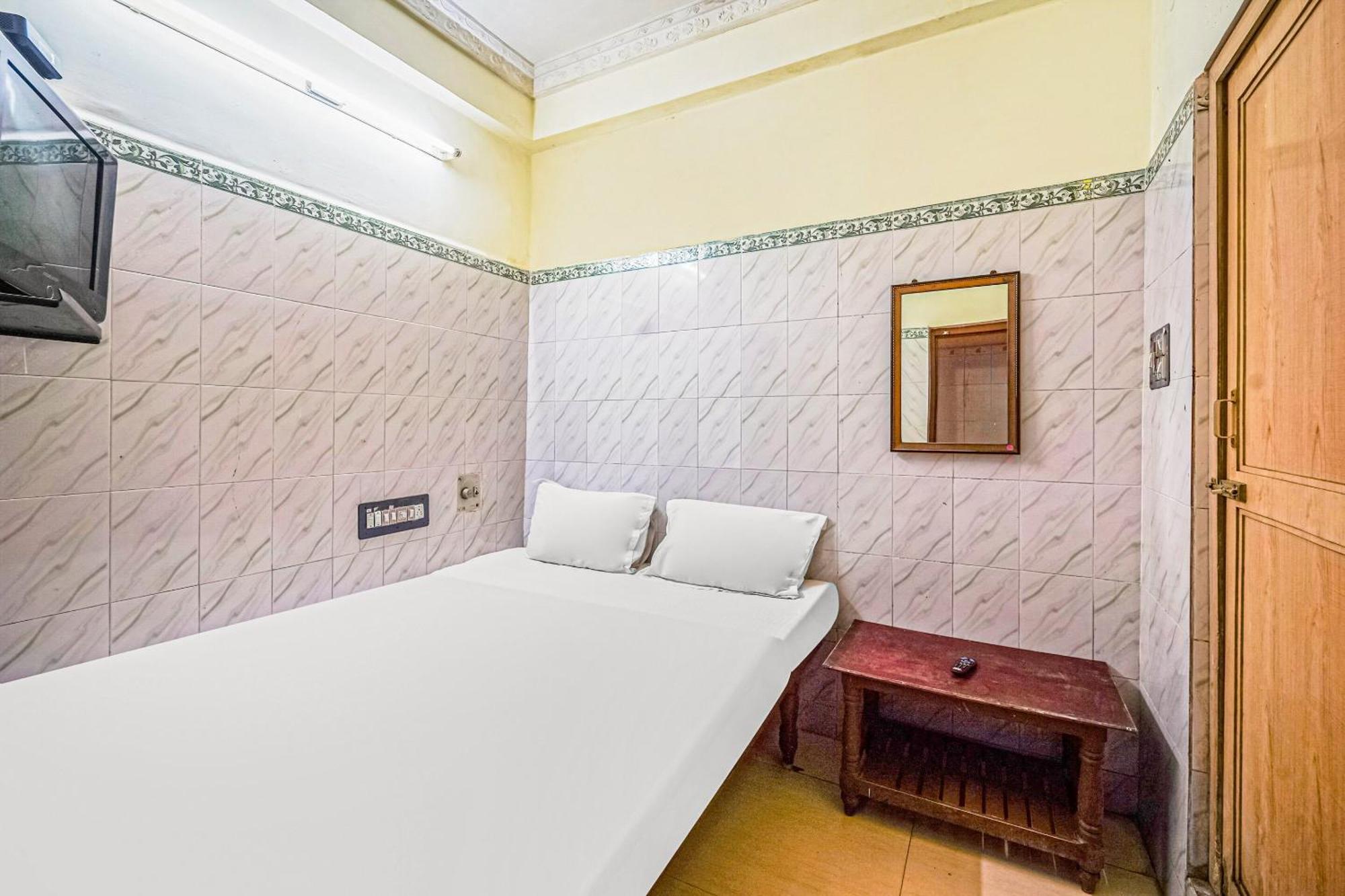 Отель Spot On Venkata Sai Residency Тирупати Экстерьер фото