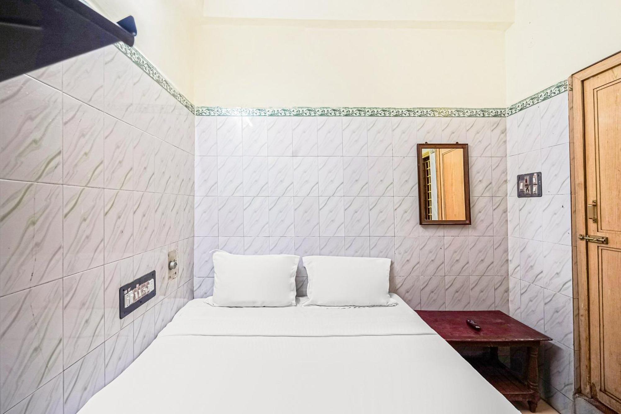 Отель Spot On Venkata Sai Residency Тирупати Экстерьер фото